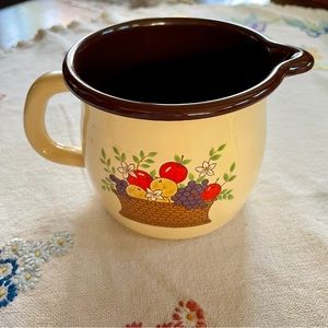 Vintage FTD Metal 3 Cup Enamelware Pitcher. Cream Color w/ Basket of Fruit